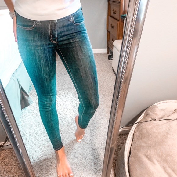 American Eagle Outfitters Denim - American Eagle dark skinny jeggings size 4